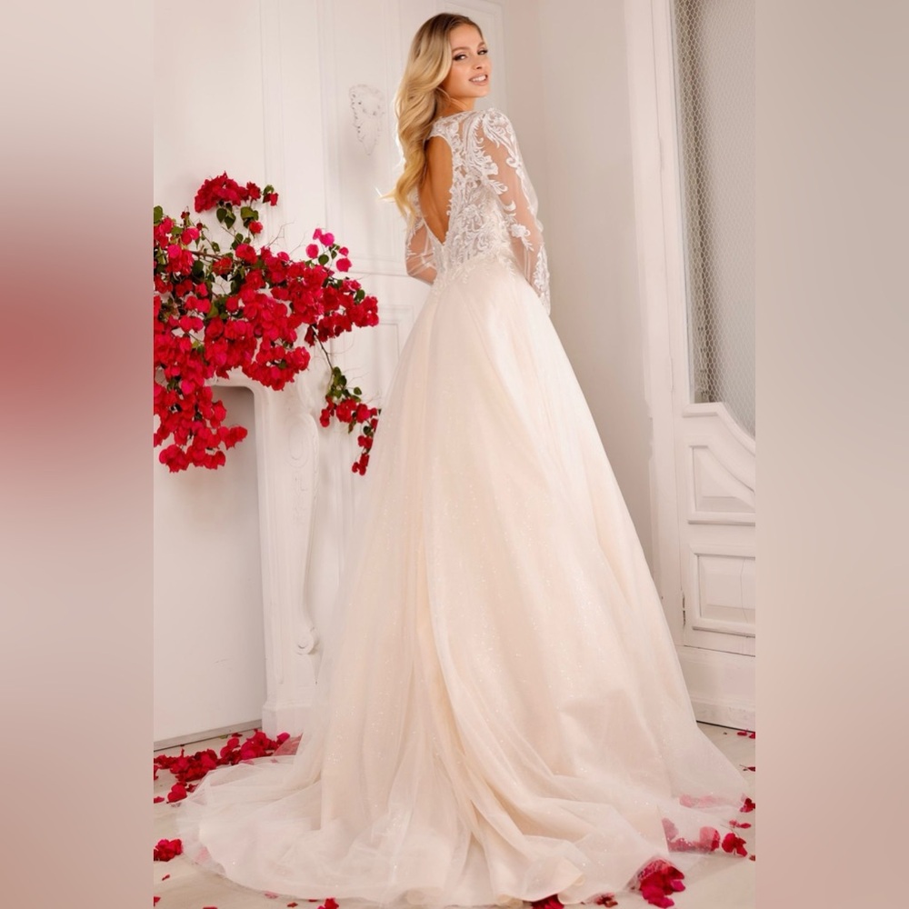 🚨 LAST CALL BRIDAL SALE! LISTINGS WILL BE DELETED MAY 3rd. MOVING TO NEW WEBSITE